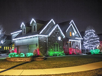christmas-roof-decoration-1
